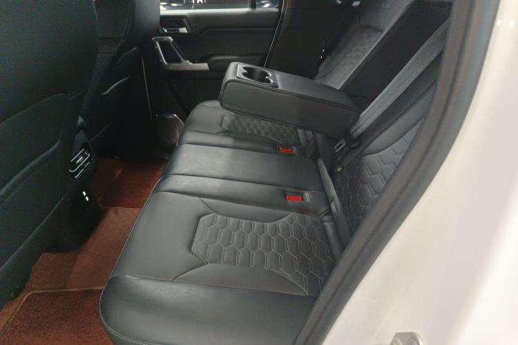 Used 212 T01 2024 2.0T Mechanic Left Rear Seat