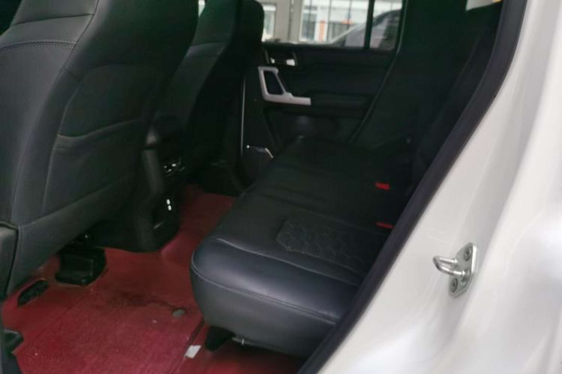 Used 212 T01 2024 2.0T Mechanic Left Rear Seat