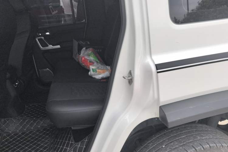 Used 212 T01 2024 2.0T Mechanic Left Rear Seat