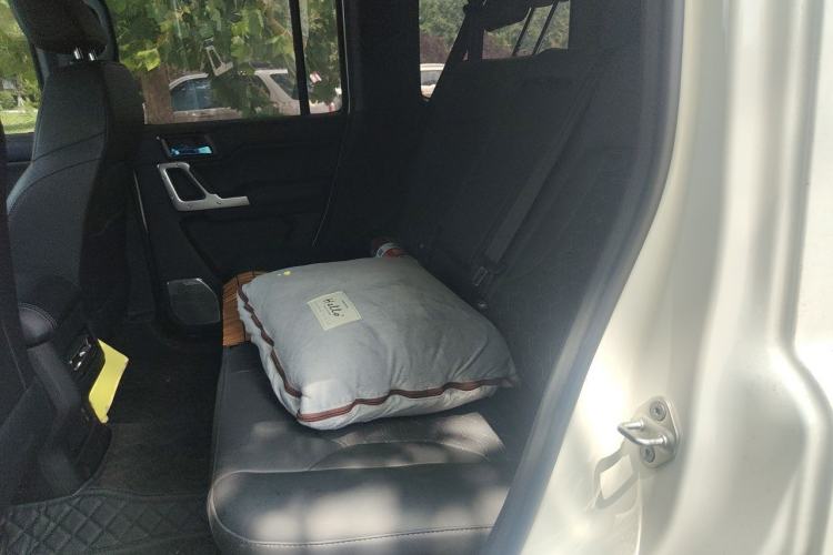 Used 212 T01 2024 2.0T Mechanic Left Rear Seat