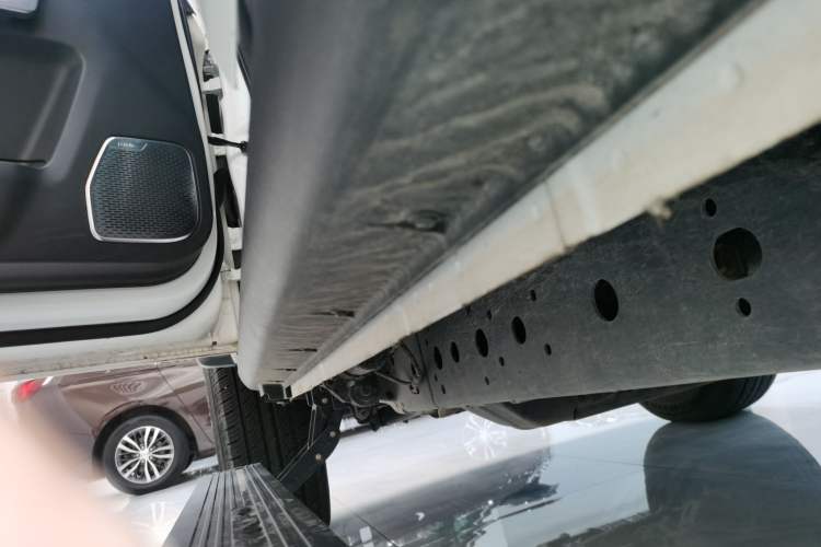 Used 212 T01 2024 2.0T Mechanic Left Side Sill