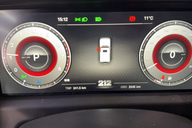 Used 212 T01 2024 2.0T Explorer Odometer Close Up