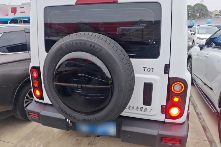 Used 212 T01 2024 2.0T Explorer Rear