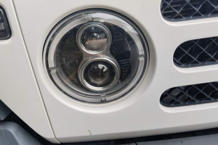 Used 212 T01 2024 2.0T Explorer Right Front Headlight