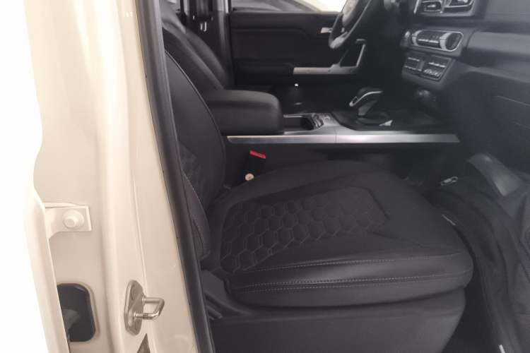 Used 212 T01 2024 2.0T Mechanic Right Front Seat