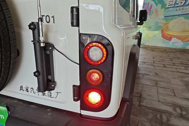 Used 212 T01 2024 2.0T Mechanic Right Rear Taillight