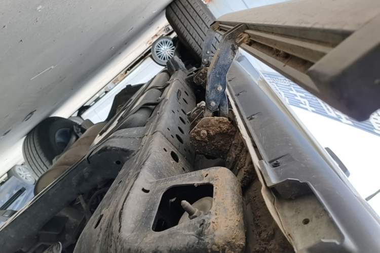 Used 212 T01 2024 2.0T Mechanic Right Side Sill