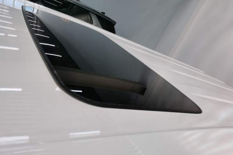Used 212 T01 2024 2.0T Mechanic Roof