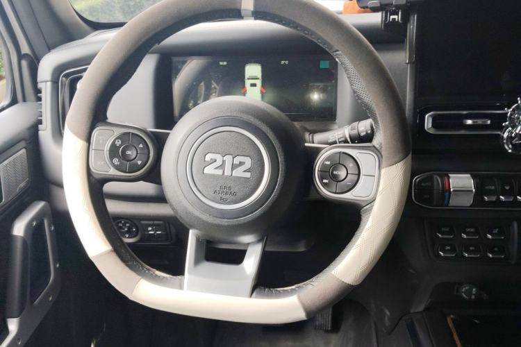 Used 212 T01 2024 2.0T Explorer Steering Wheel