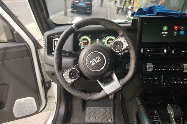Used 212 T01 2024 2.0T Mechanic Steering Wheel