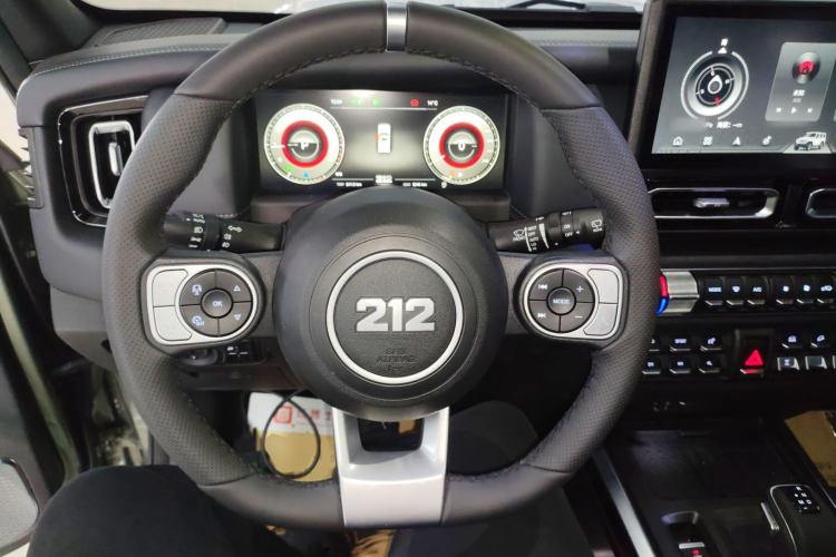 Used 212 T01 2024 2.0T Explorer Steering Wheel
