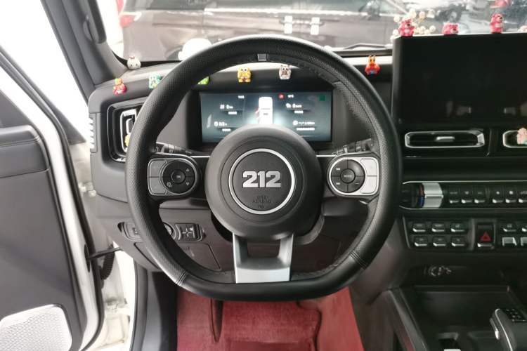 Used 212 T01 2024 2.0T Mechanic Steering Wheel