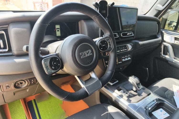 Used 212 T01 2024 2.0T Mechanic Steering Wheel