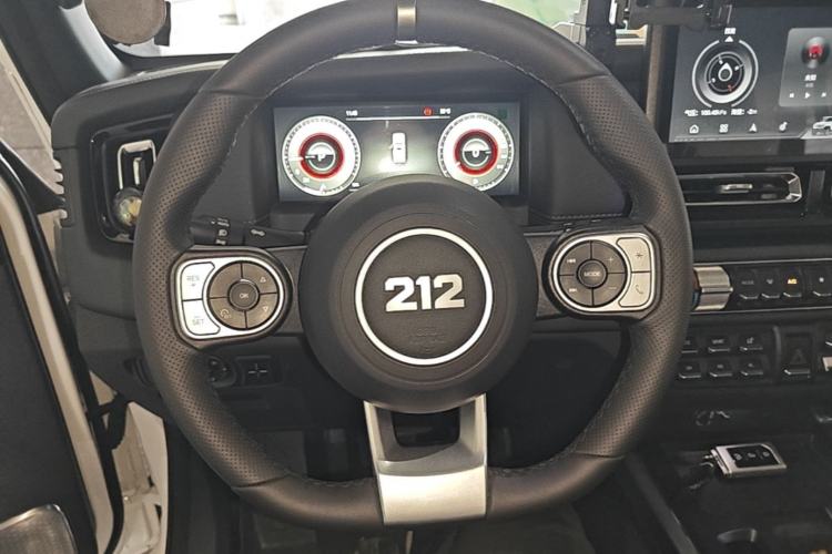 Used 212 T01 2024 2.0T Mechanic Steering Wheel