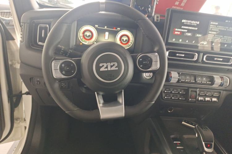 Used 212 T01 2024 2.0T Explorer Steering Wheel
