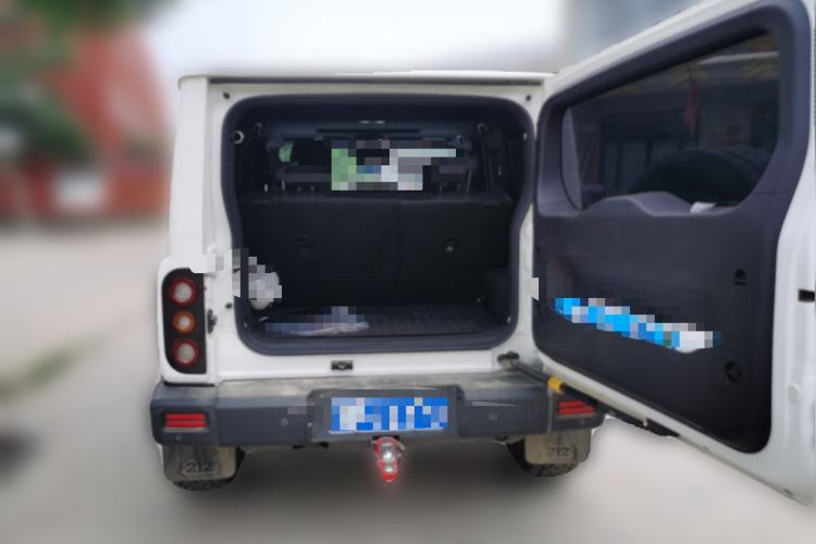 Used 212 T01 2024 2.0T Explorer Trunk