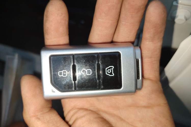 Used 212 T01 2024 2.0T Mechanic Vehicle Key
