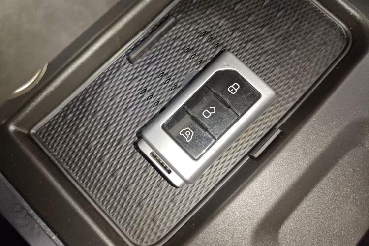 Used 212 T01 2024 2.0T Mechanic Vehicle Key