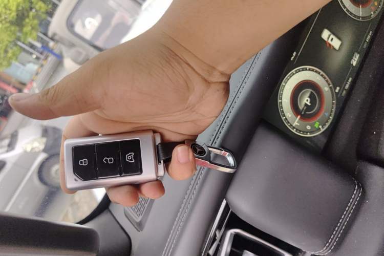 Used 212 T01 2024 2.0T Mechanic Vehicle Key