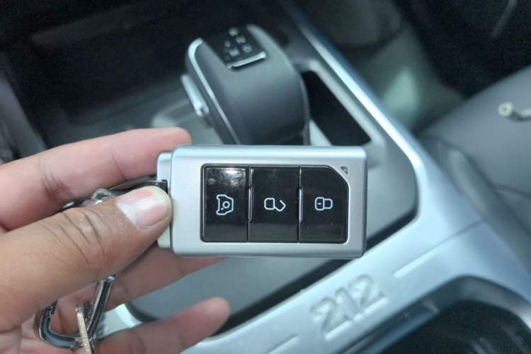 Used 212 T01 2024 2.0T Mechanic Vehicle Key