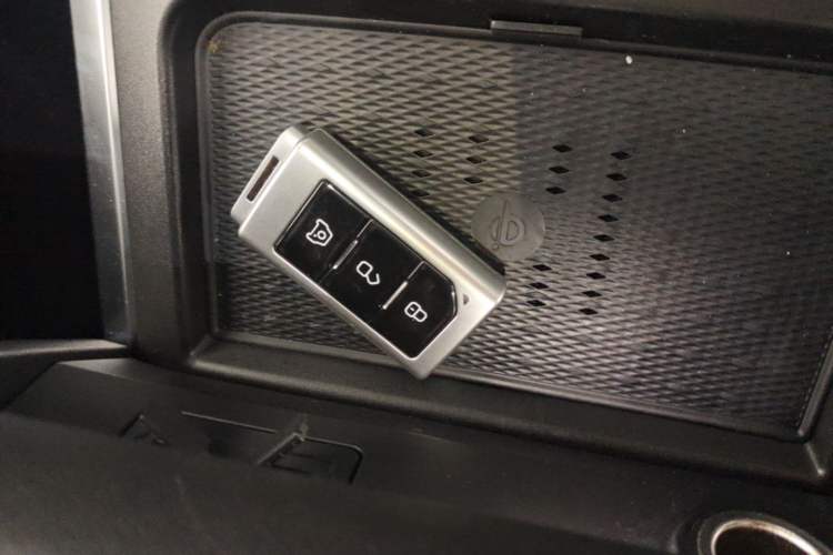 Used 212 T01 2024 2.0T Explorer Vehicle Key