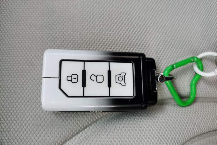 Used 212 T01 2024 2.0T Explorer Vehicle Key