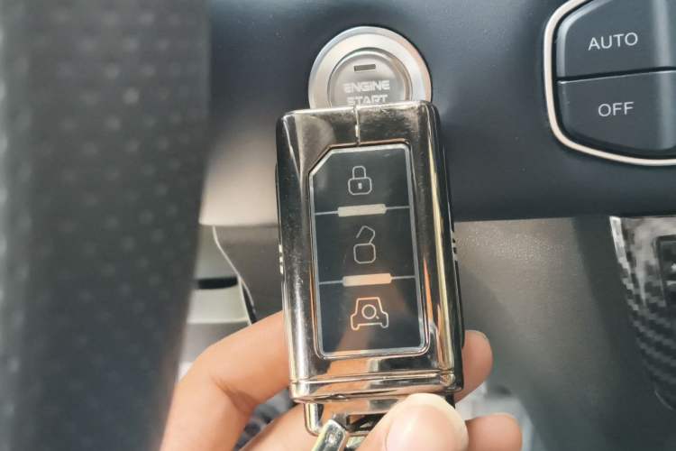Used 212 T01 2024 2.0T Mechanic Vehicle Key