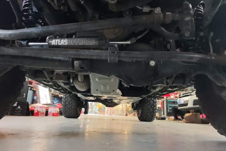 Used 212 T01 2025 Model 2.0T Diesel Chassis Front
