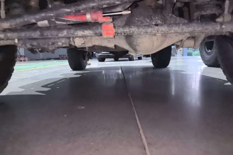 Used 212 T01 2025 2.0T Changfeng Chassis Front