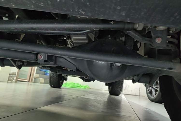 Used 212 T01 2025 2.0T Changfeng Chassis Front