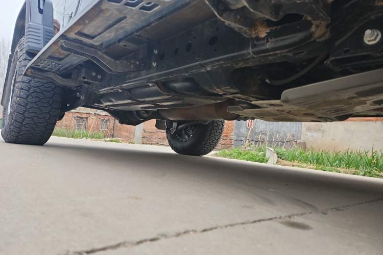 Used 212 T01 2025 2.0T Changfeng Chassis Front Right