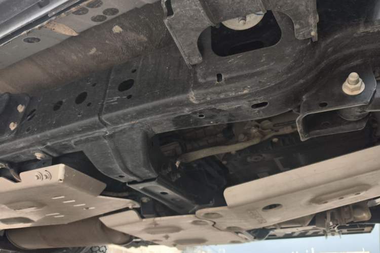 Used 212 T01 2025 2.0T Changfeng Chassis Front Right