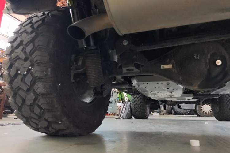 Used 212 T01 2025 Model 2.0T Diesel Chassis Rear Left
