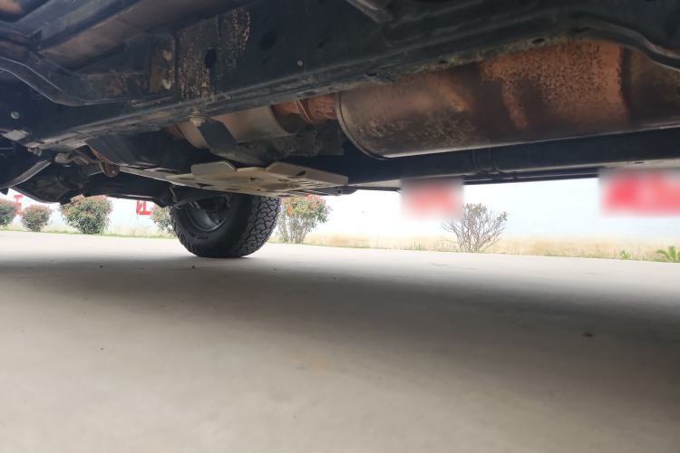 Used 212 T01 2025 2.0T Changfeng Chassis Rear Left