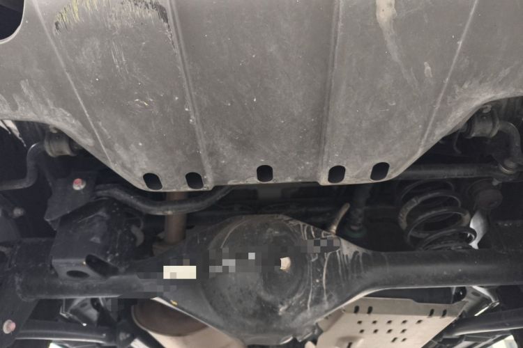 Used 212 T01 2025 2.0T Changfeng Chassis Rear