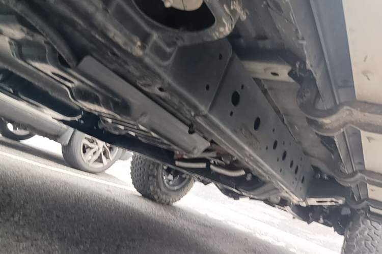 Used 212 T01 2025 Model 2.0T Diesel Chassis Rear Right