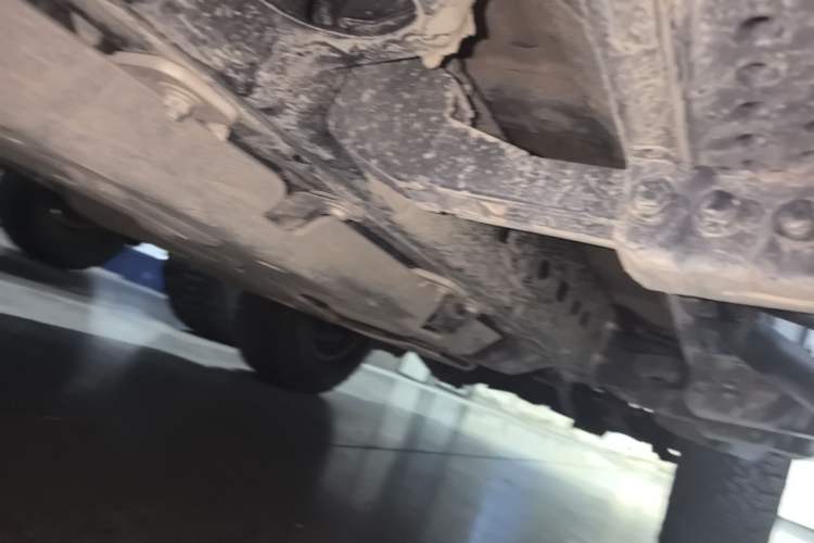 Used 212 T01 2025 2.0T Changfeng Chassis Rear Right