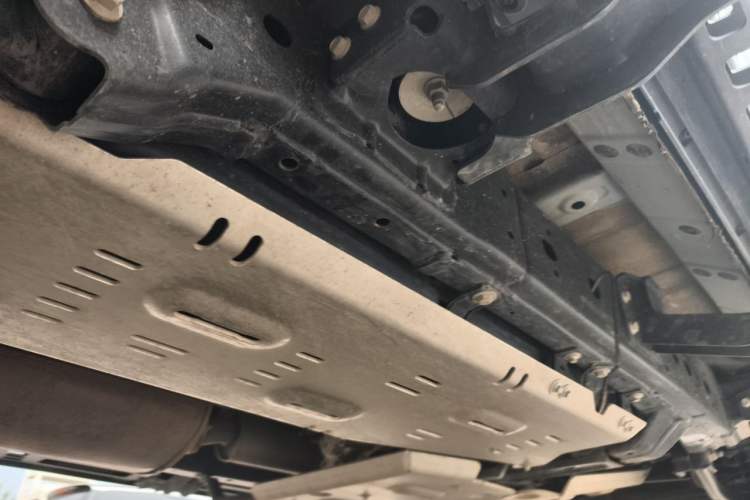 Used 212 T01 2025 2.0T Changfeng Chassis Rear Right