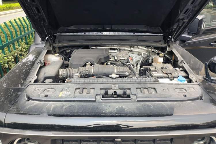 Used 212 T01 2025 2.0T Changfeng Engine Bay