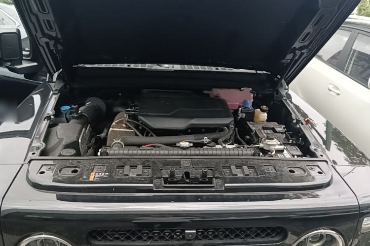 Used 212 T01 2025 Model 2.0T Diesel Engine Bay