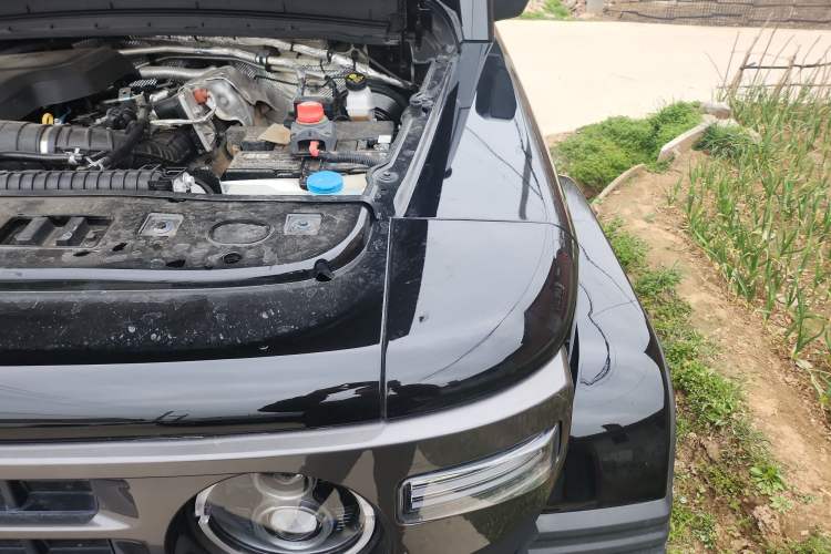 Used 212 T01 2025 2.0T Changfeng Engine Bay Left