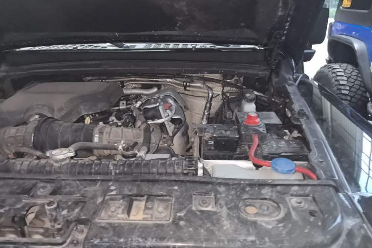 Used 212 T01 2025 2.0T Changfeng Engine Bay Left