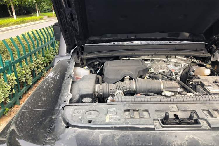 Used 212 T01 2025 2.0T Changfeng Engine Bay Right