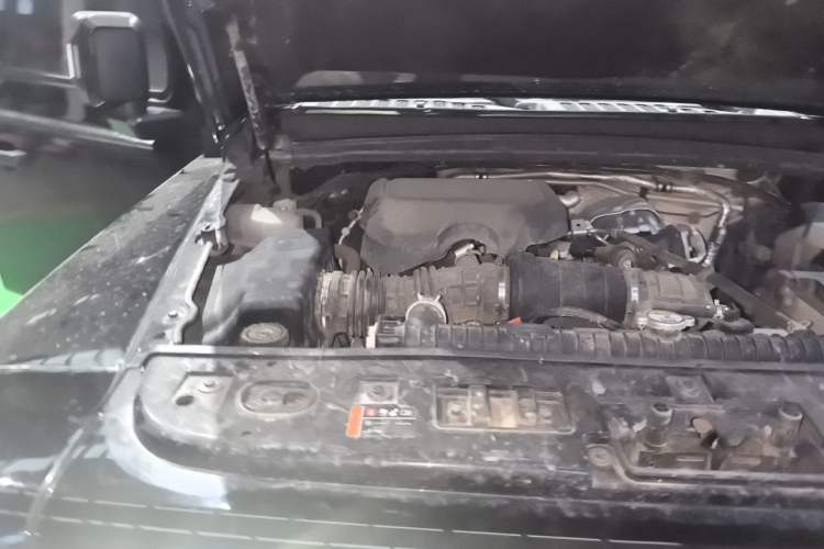 Used 212 T01 2025 2.0T Changfeng Engine Bay Right