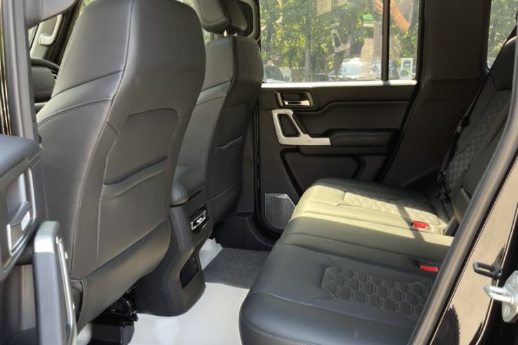 Used 212 T01 2025 2.0T Changfeng Exterior 10
