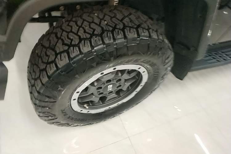 Used 212 T01 2025 2.0T Changfeng Exterior 4