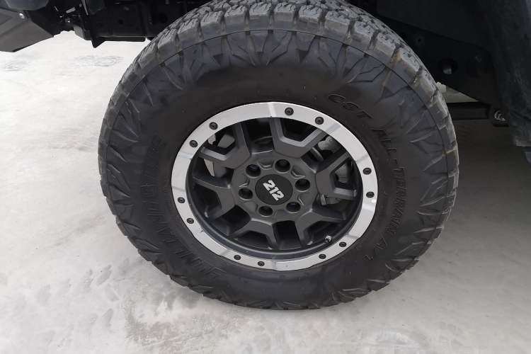 Used 212 T01 2025 2.0T Changfeng Exterior 4