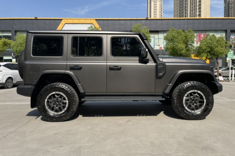 Used 212 T01 2025 2.0T Changfeng Exterior 9