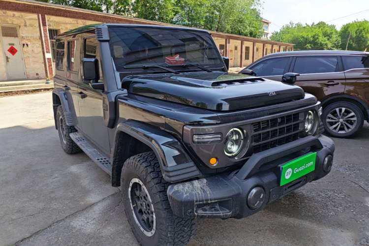 Used 212 T01 2025 2.0T Changfeng Front Right 45 Deg