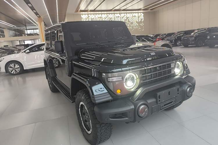 Used 212 T01 2025 2.0T Changfeng Front Right 45 Deg